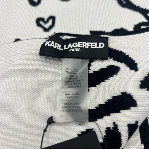 Karl Lagerfeld Paris Icons and Karl Sayings Blanket Scarf Wrap Black & White - Picture 3 of 5